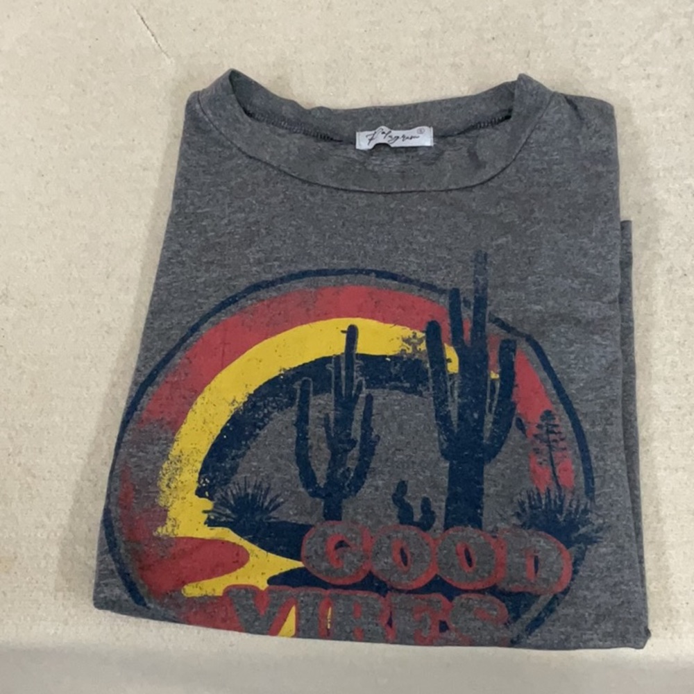 EUC Woman’s short sleeve Polagram t-shirt - Picture 1 of 4